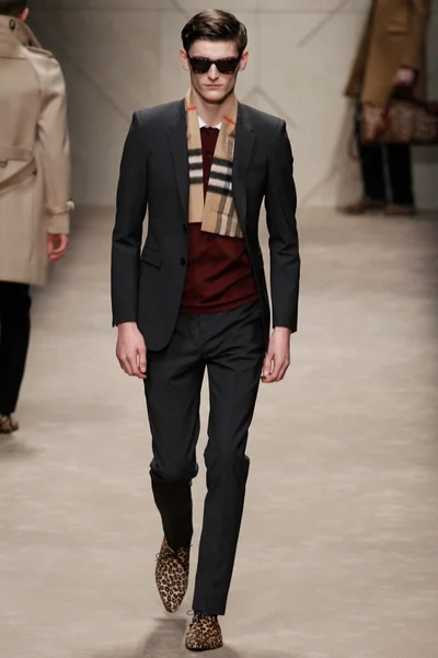 Look 3